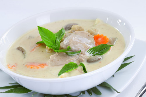 TOM KHA GAI